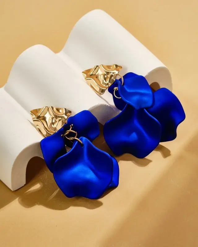 Серьги ассорти &laquo;Ветер&raquo;, мятые треугольники, цвет сине-золотой