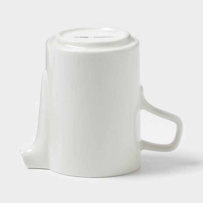 Молочник Magistro Modern, 250 мл, 12,5×7×10,5 см, фарфор, белый Молочник Magistro Modern, 250 мл, 12,5×7×10,5 см, фарфор, белый