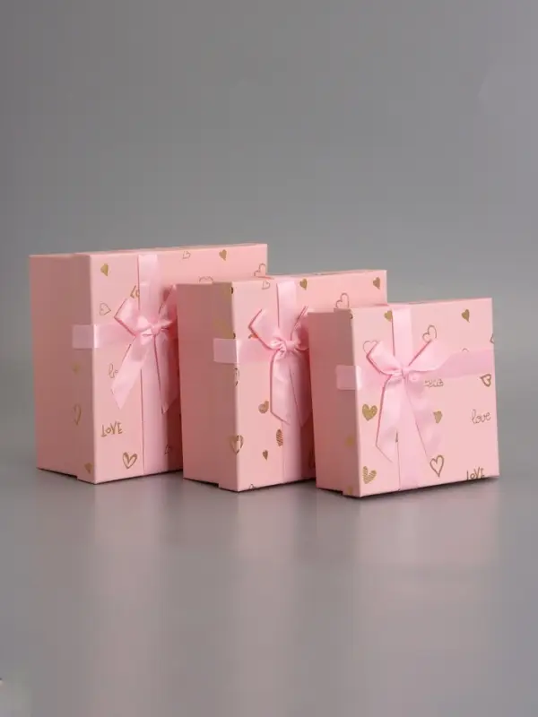 Наборок коробок 3 в 1 прямоугольные 19*19*9.8 17*17*8.0 15*15*6.5 см