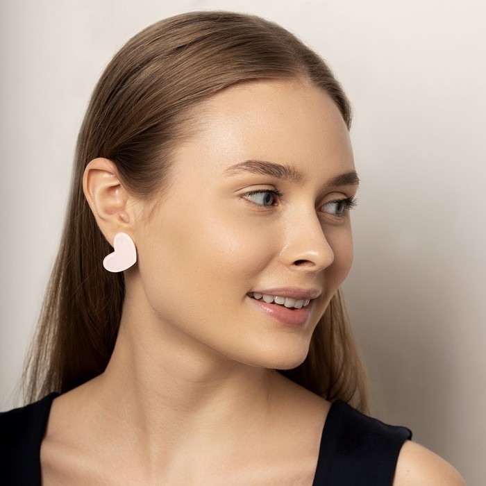 Серьги акриловые «Сердечки» широкие, цвет светло-розовый Серьги акриловые «Сердечки» широкие, цвет светло-розовый