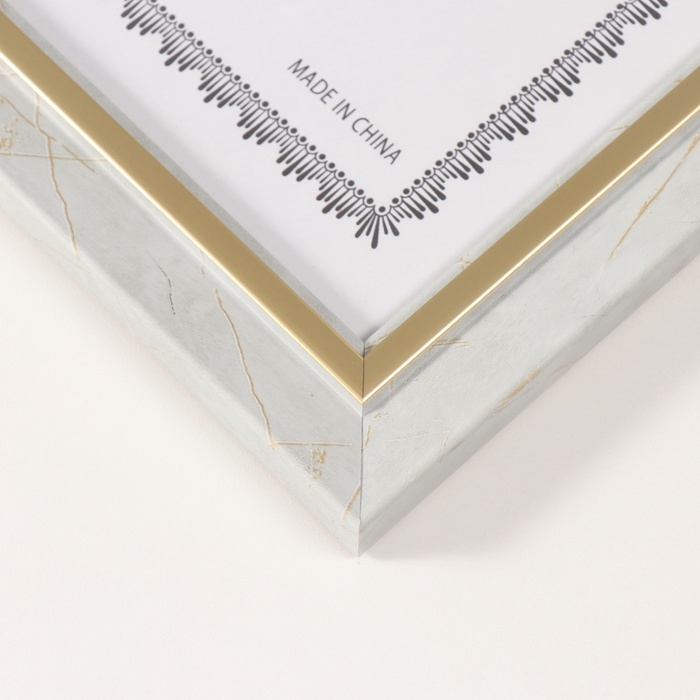 Фоторамка пластик формат А4 Фоторамка пластик формат А4 "Вайолетт" светло-серая с золотой полосой 1,5х25,4х34 см