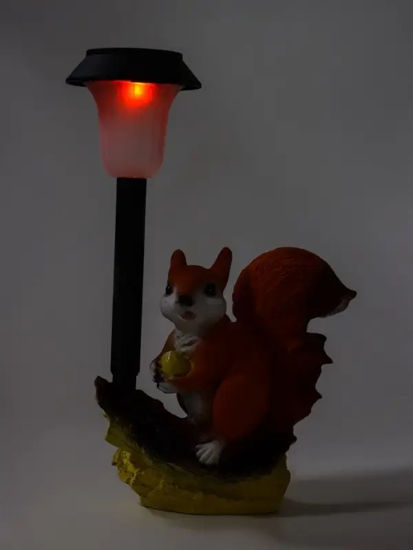 Садовая фигура - фонарь из полистоуна &laquo;Белка с орешком&raquo;, 24&times;16&times;24 см