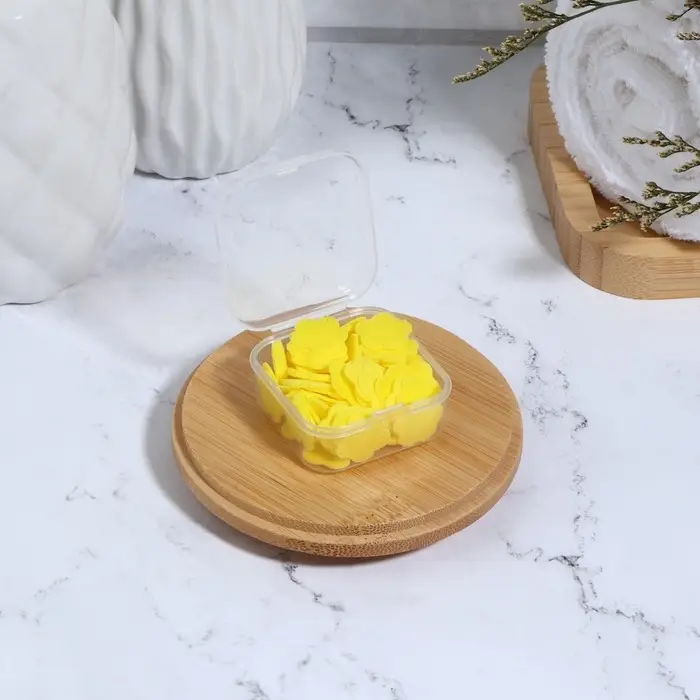 Мыло листовое, в пластинах, 72 (± 2) шт., в футляре, жёлтое