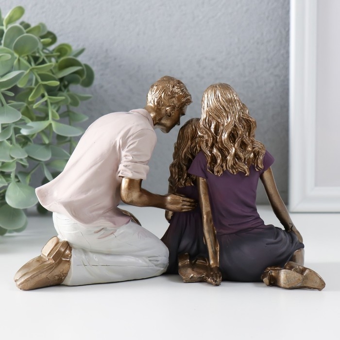 Сувенир полистоун Сувенир полистоун "Родители, я и наш щенок" бронза, фиолетовый 17,5х7,5х12 см