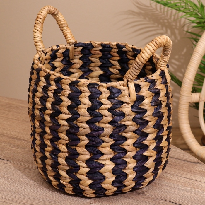 Корзина плетёная 30х30х35 см Корзина плетёная 30х30х35 см