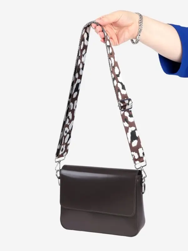 Ручка для сумки &laquo;Леопард&raquo;, стропа, с карабинами, 139&plusmn;3&times;3.8 см, молочная, коричневая