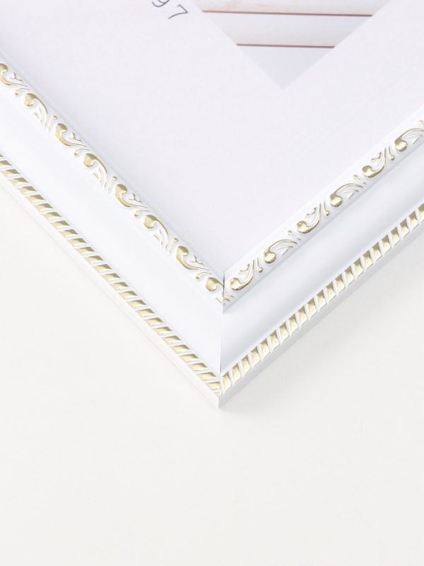 Фоторамка пластик Фоторамка пластик "МИРАМ" 21х29,7 см (A4), белый с золотом