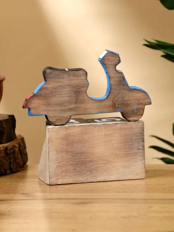 Календарь настольный «Мопед», 14×5.5×14 см, дерево, синий Календарь настольный «Мопед», 14×5.5×14 см, дерево, синий