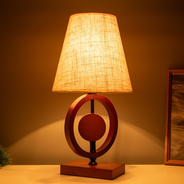 Лампа настольная Лампа настольная "Конье" 1х40Вт Е27 красный орех 11,5х11,5х27см