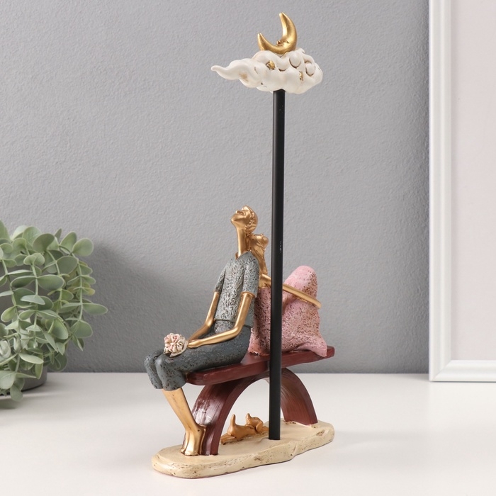 Сувенир полистоун  Сувенир полистоун "Пара с собачкой под тучей с месяцем" розово-голубой 7х16х31 см