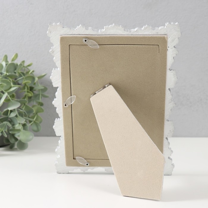 Фоторамка полистоун 10х15 см Фоторамка полистоун 10х15 см "Амфитея" белая с перламутром 15,3х1,8х21 см