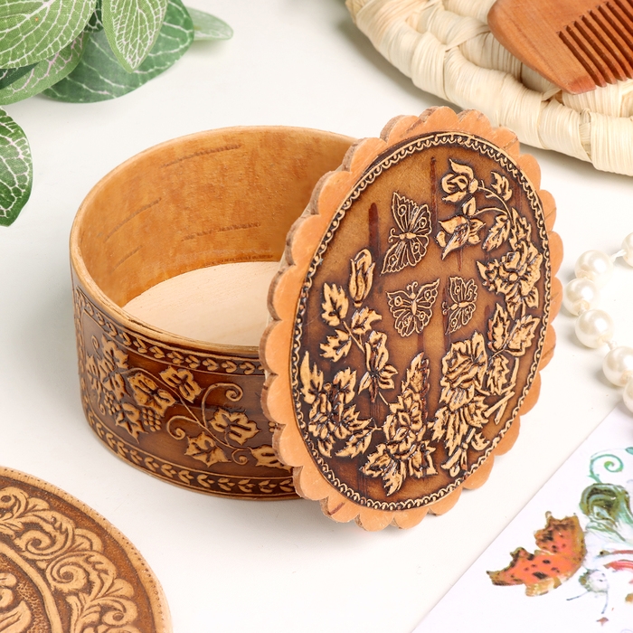 Шкатулка  Шкатулка "Бабочки над цветами", 70 х 35 мм, береста