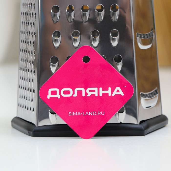 Тёрка шестигранная Доляна «Нео», 14×12×22 см, прорезиненное дно, цвет чёрный, красный Тёрка шестигранная Доляна «Нео», 14×12×22 см, прорезиненное дно, цвет чёрный, красный