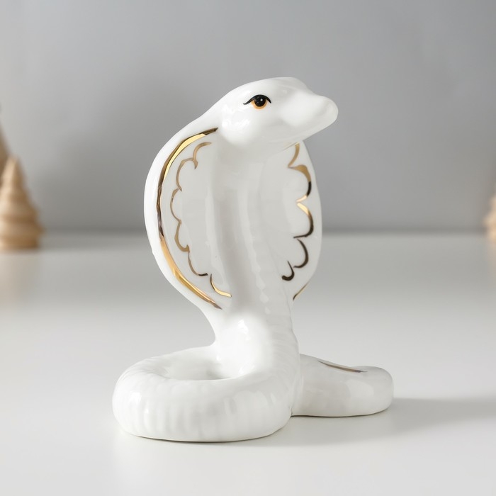 Сувенир керамика Сувенир керамика "Великолепная кобра" белый с золотом 5,5х10х9,5 см