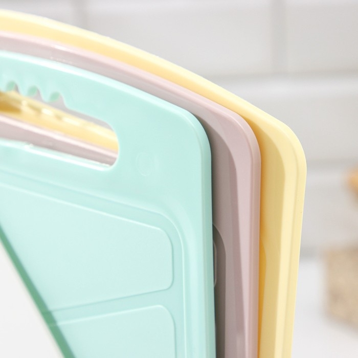 Набор досок разделочных на подставке, 3 шт, 32×20 см, цвет белый