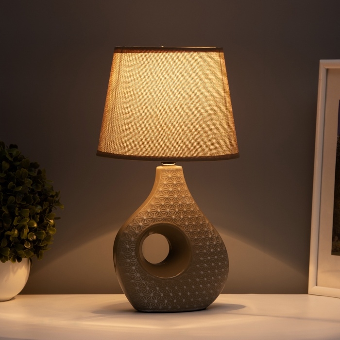 Настольная лампа Настольная лампа "Маделин" Е14 40вт кофе с молоком 18х18х33,5 см