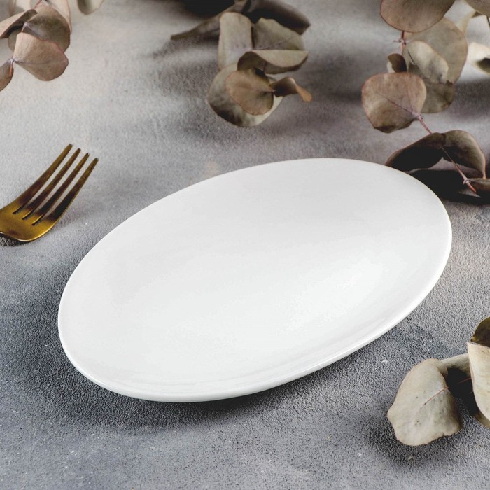 Блюдо фарфоровое овальное Wilmax Olivia, 13,5×20 см, цвет белый Блюдо фарфоровое овальное Wilmax Olivia, 13,5×20 см, цвет белый