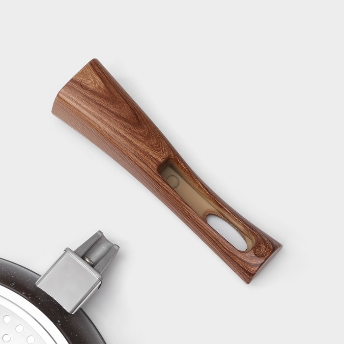 Сковорода кованая Magistro Granit, d=22 см, съёмная ручка soft-touch, антипригарное покрытие, индукция, цвет чёрный Сковорода кованая Magistro Granit, d=22 см, съёмная ручка soft-touch, антипригарное покрытие, индукция, цвет чёрный