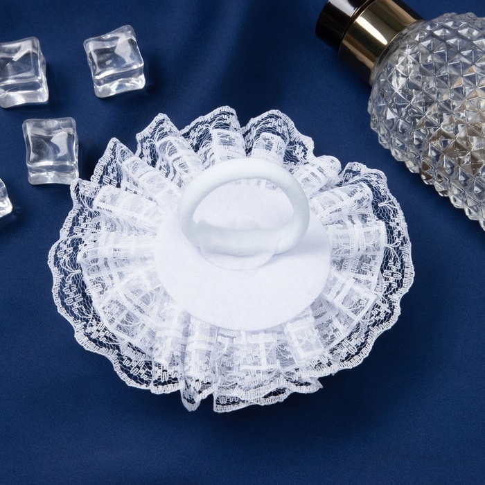 Резинка для волос бант "Школьница" кружевной, d-10 см, белый