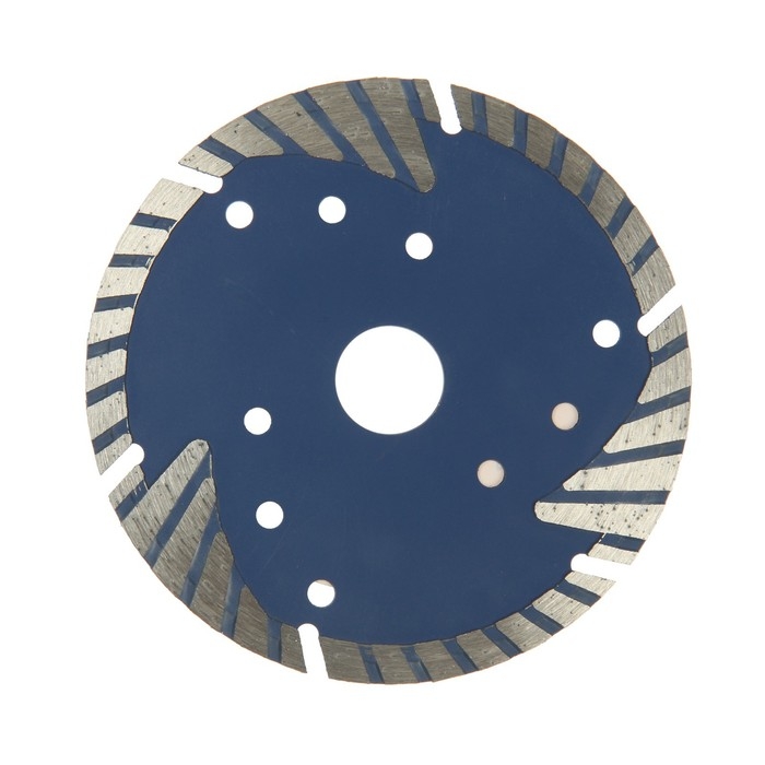 Диск алмазный отрезной ТУНДРА, TURBO-сегмент с защитными секторами, сухой рез, 115 х 22 мм Диск алмазный отрезной ТУНДРА, TURBO-сегмент с защитными секторами, сухой рез, 115 х 22 мм