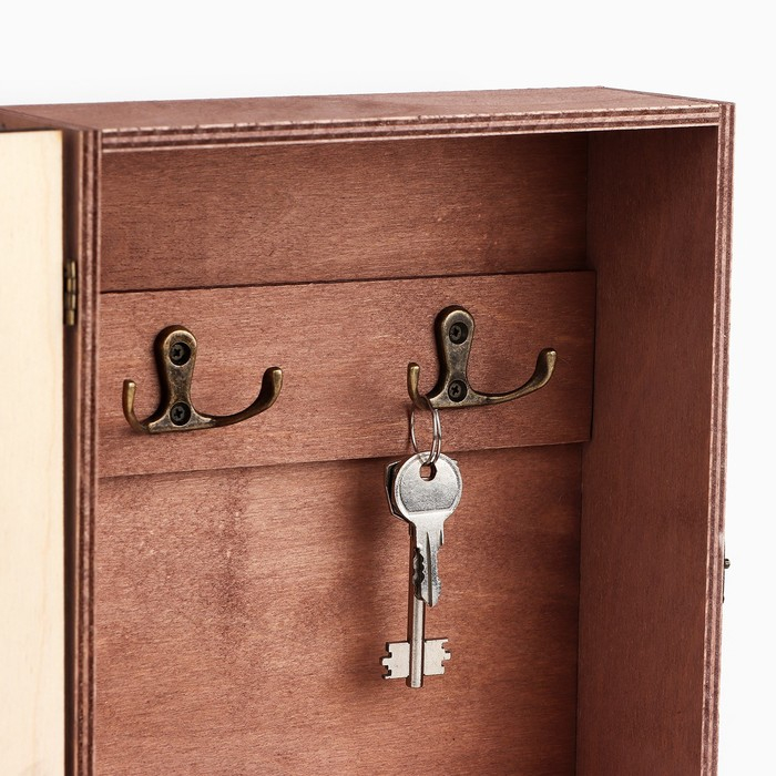 Ключница настенная «Бережем дом и счастье в нем», 26 х 20 см. Ключница настенная «Бережем дом и счастье в нем», 26 х 20 см.