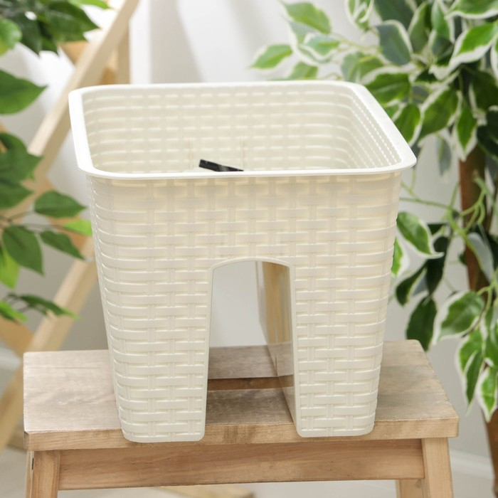 Кашпо на перила «Ротанг», 12 л, цвет бежевый Кашпо на перила «Ротанг», 12 л, цвет бежевый