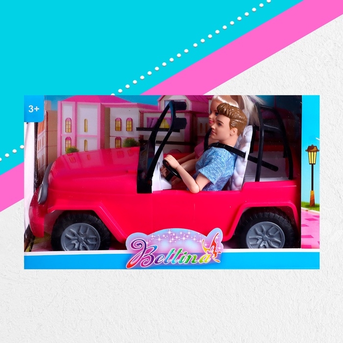 Набор кукол «Семья» на машине Набор кукол «Семья» на машине