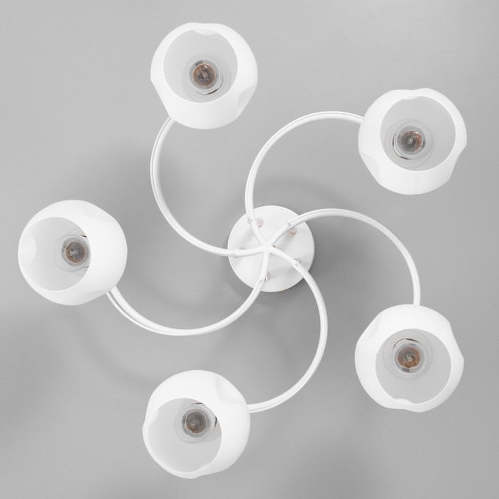 Люстра Люстра "Майли" 5х60Вт Е27 Белый,золото 45х53х46см