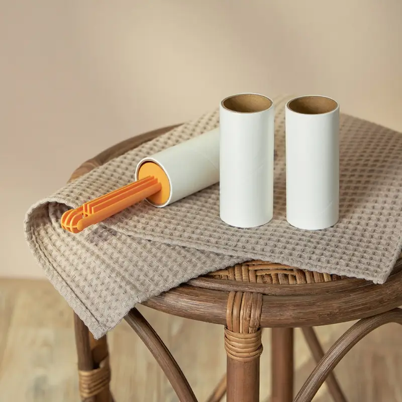 Ролик для чистки одежды + 2 сменных блока тм VETTA, 20 листов