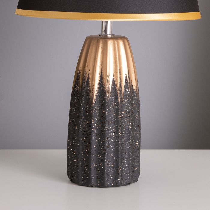 Лампа настольная Лампа настольная "Анеле" 1х40Вт Е14 черный/золото 22х22х38см