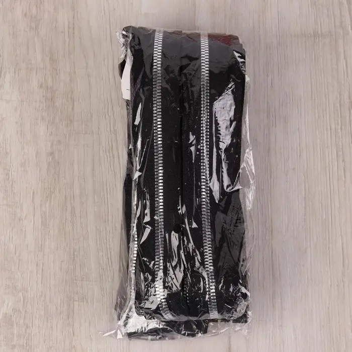 Молния «Трактор», №5, разъёмная, декоративное звено «Акулий зуб», замок автомат, 90 см, чёрная