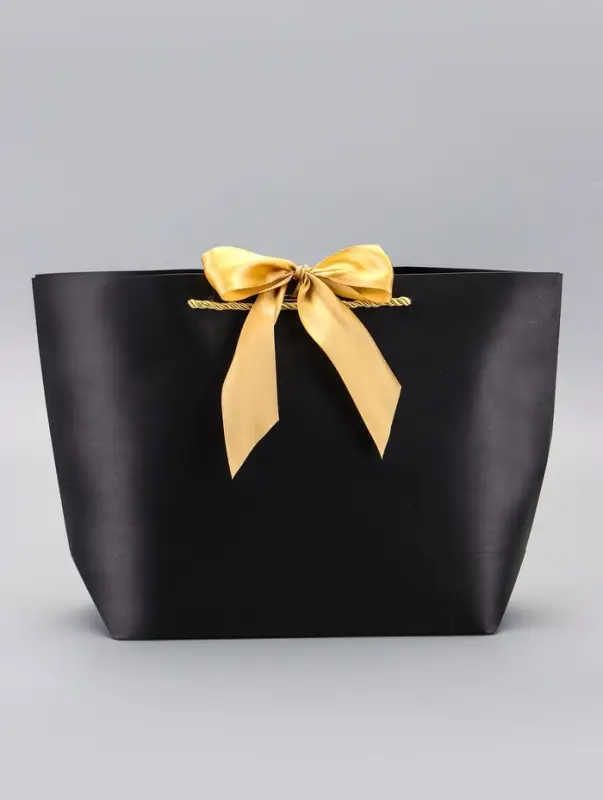 Пакет подарочный ламинированный, с лентой &laquo;Чёрный&raquo;, горизонтальный, 26&times;25&times;11 см
