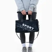 Сумка спортивная средняя, на молнии, длинный ремень, чёрная