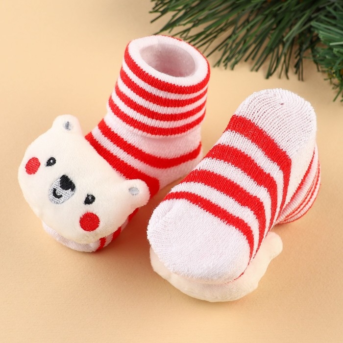 Подарочный набор новогодний: держатель для соски-пустышки на ленте и носочки - погремушки на ножки «Мишка», Крошка Я Подарочный набор новогодний: держатель для соски-пустышки на ленте и носочки - погремушки на ножки «Мишка», Крошка Я