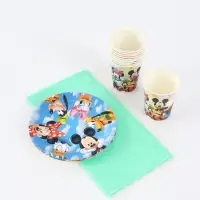 Посуда одноразовая бумажная на 10 персон: стаканы, тарелки, скатерть, Друзья