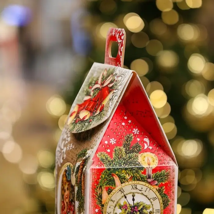 Подарочная коробка «Домик с часами»,9.1×7×15.7 см