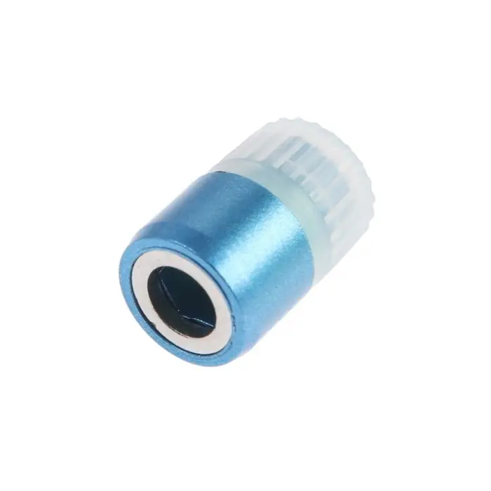 Адаптер для бит ТУНДРА, круглый магнит, пластиковый корпус Адаптер для бит ТУНДРА, круглый магнит, пластиковый корпус