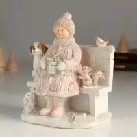 Фигурка полистоун &laquo;Девушка с подарочком и пёсиком на скамье&raquo;, 13&times;8&times;14 см