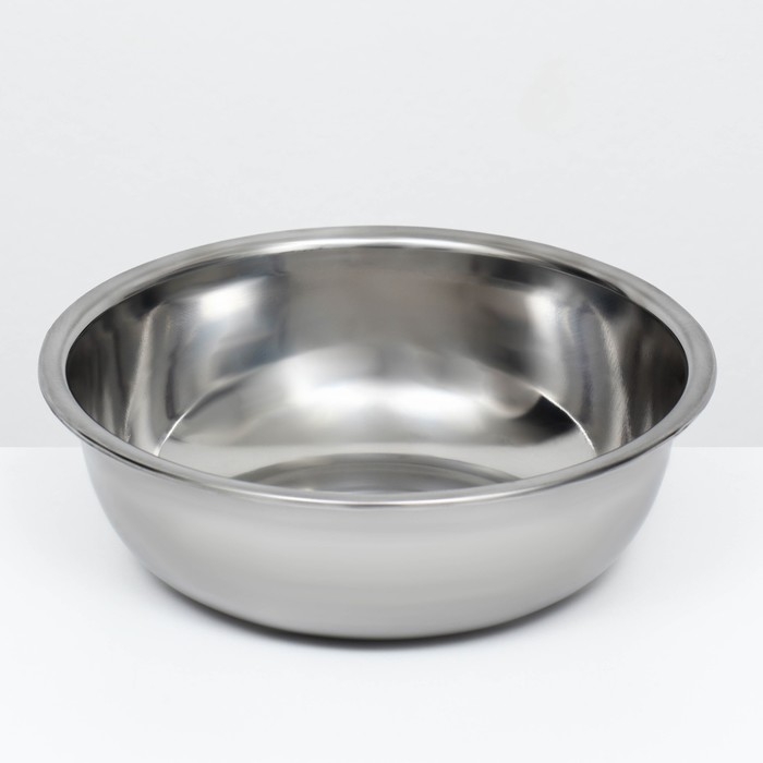 Миска металлическая эконом, 2,4 л, 23 х 8 см Миска металлическая эконом, 2,4 л, 23 х 8 см