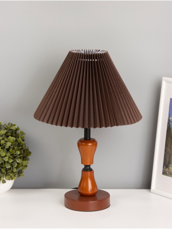 Лампа настольная BayerLux ЭКО Лампа настольная BayerLux ЭКО "Камила" 1х40Вт Е27 черный/темно-кор. 27х27х40см