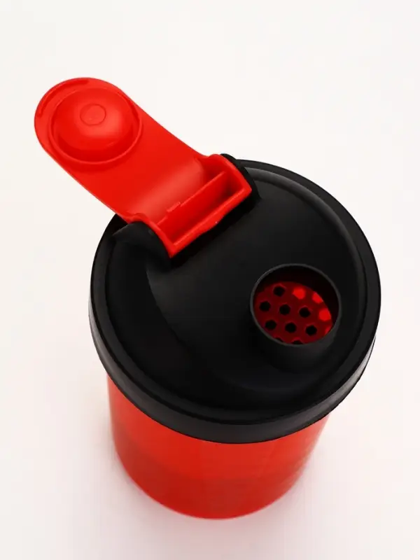 Шейкер спортивный для коктейлей и протеина, с чашей, красно-чёрный, 500 мл