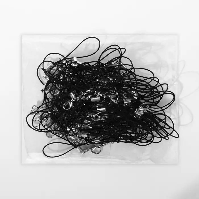 Основа для брелока на нитке с карабином 6см набор 100 шт чёрный/серебряный Основа для брелока на нитке с карабином 6см набор 100 шт чёрный/серебряный