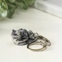 Брелок "Лягушка на листе маленькая" 2 см Брелок "Лягушка на листе маленькая" 2 см