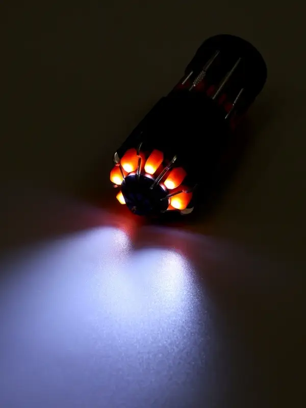 Фонарь многофункциональный, мультитул 8 в 1 &laquo;Мастер К&raquo;, 6 LED, 3 Вт, 12&times;4 см, от батареек 3&times;ААА