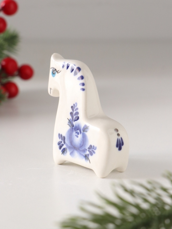 Статуэтка фарфоровая Статуэтка фарфоровая "Конь Русский", 7 см