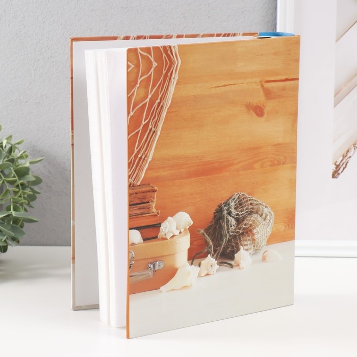 Фотоальбом 200 фото 13х18 см  Фотоальбом 200 фото 13х18 см "Морское приключение" МИКС в коробке 5,5х23х29,5 см