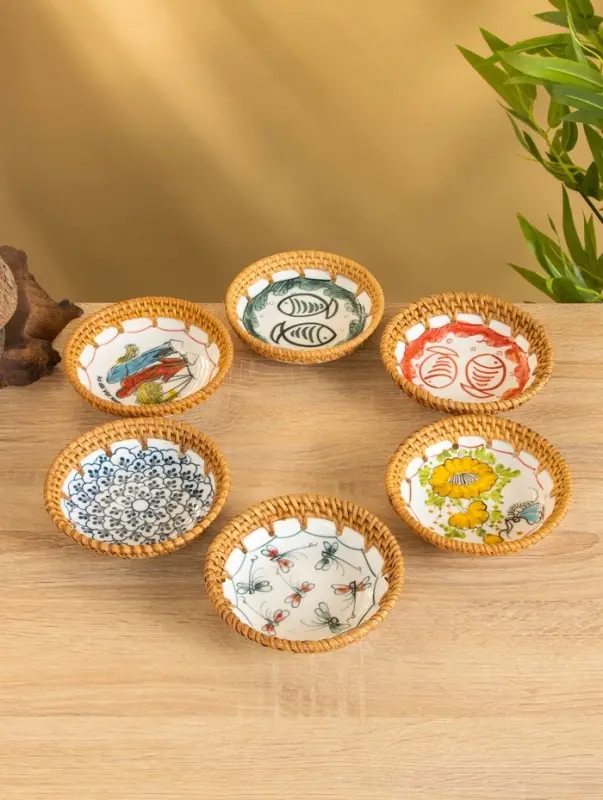 Тарелка керамическая с ротангом 13,5х13,5х3 см, МИКС