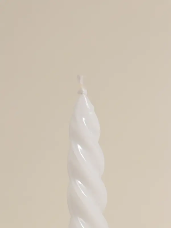 Набор свечей витых, 2.3&times;24.5 см, 5 ч, 50 г, 2 шт., белый, в подарочной коробке