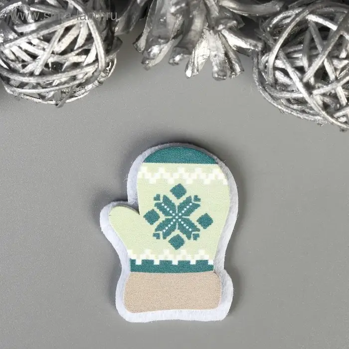 Декор для творчества дерево, войлок Декор для творчества дерево, войлок "Варежки" набор 6 шт 4х3,2 см