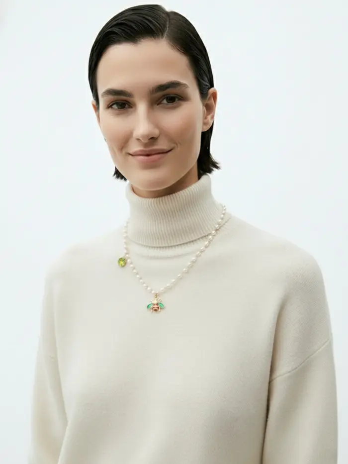 Колье на жемчужной дорожке &laquo;Пчёлка&raquo;, цветная в золоте, 40 см